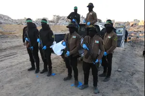 תמיכה אווירית, נשק - וסיגריות: כך מסייעת ישראל למיליציות נגד חמאס