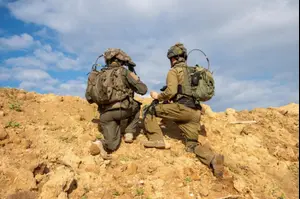 שקופים על מדים: האתגר הלאומי שהממשלה הבאה לא תוכל להמשיך להזניח