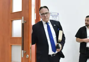 המשטרה: להרחיק את ברוורמן מלשכת רה"מ ל-3 שבועות נוספים