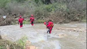 יממה להיסחפות הנער בנחל מודיעין: מפלס המים בירידה והכוחות מעמיקים את הסריקות