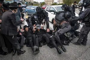 כמה מוקדי הפגנות: כביש 4 נחסם לתנועה, עימותים גם בירושלים ובבית שמש | כל העדכונים