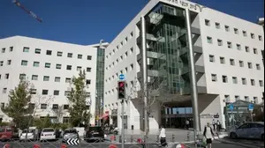בחשד לקבלת שוחד: נעצרו עובדי רשות המיסים בעבר ובהווה