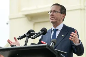 הרצוג רועד מנתניהו. המציאות מחייבת אותו להתמודד מולו