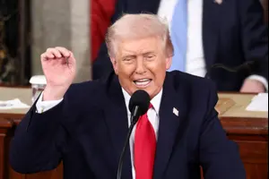 התקדים שמעורר סערה: חתימת טראמפ תופיע על שטרות הדולר האמריקני