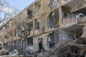 נתפס על חם: נעצר עם ציוד בשווי עשרות אלפי שקלים שנגנב מבתים שנפגעו בדימונה