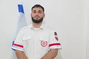 מהמרחב המוגן לזירת האסון: המתנדב שלא היסס לרוץ לסייע