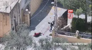 שלושה מחבלי חיזבאללה נכנעו בקרב בבינת ג'בייל | תיעוד