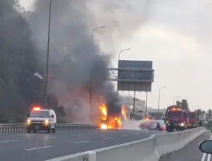 בעקבות שריפת משאית: כביש 1 נחסם לתנועה בסמוך לנווה אילן