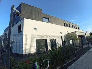 שוב אירוע אנטישמי בלונדון: אלמונים ניסו להצית בית כנסת בשכונת פינצ'לי