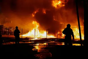 קייב בוערת: 13 הרוגים במתקפת טילים רוסית על אוקראינה