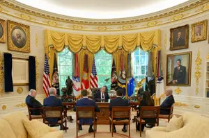 בכירים אמריקנים: 