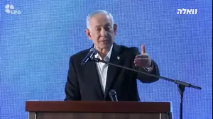 ינון מגל מזהיר את נתניהו: 