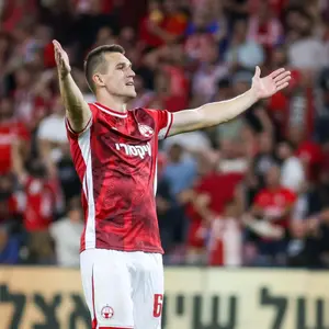 אמאדור יפתח, זלאטנוביץ' כשיר: הפועל באר שבע מחכה לכוכב האדום