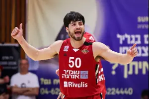 יובל שניידרמן חתם בהפועל אילת: "מנהל משחק איכותי"