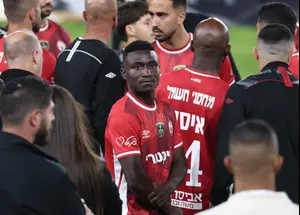 הפועל באר שבע הודיעה: סוכמה מכירת קינגס קאנגווה לפנאתינייקוס