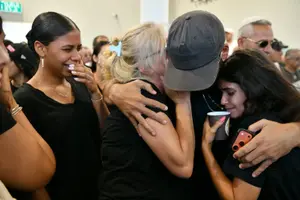 מאות נפרדו מישי לוי בדרכו האחרונה: "היית לוחם אמיתי וניצחת א