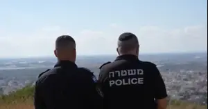 "רצתי לקחת את הנשק": השוטרים שחיסלו את המחבל מדברים | תיעוד