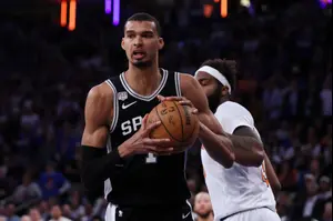 ההקרבה של וומבניאמה: החוזה שישנה את פני ה-NBA?