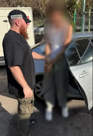 התפתחות בחקירה: החשוד שצילם את המשפיענית ערומה בתא מדידה בקנ