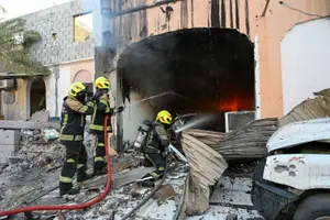 מדינות המפרץ מגנות בחריפות את איראן; יועצו של חמינאי באיום ח
