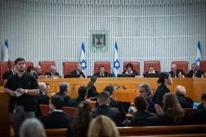 בג"ץ דן בעתירות נגד שינוי הרכב הוועדה לבחירת שופטים: "בכל שופט יישתל שבב פוליטי"