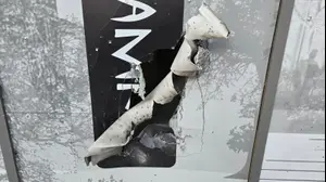 רימון רסס הושלך לסניף ג'פניקה בחדרה, המשטרה פתחה בחקירה