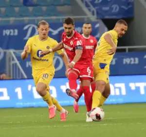 הצהובים הפסידו כבר במחצית הראשונה. הטור של דני דבורין