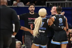 "אנס קאנטר הוא חתיכת חרא מטומטם" – וכעת הוא מאיים בתביעה