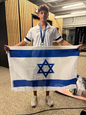 בגיל 15: רני ניצן הוכתר לאלוף אירופה לנוער בוויקסקייט