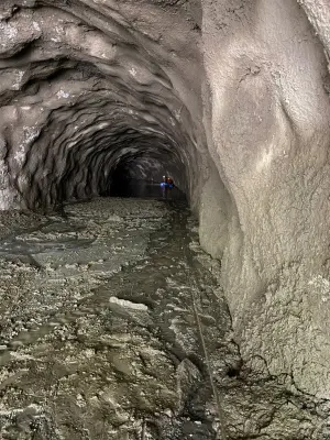 תקווה מתחת להריסות בנפאל: 46 עובדים עשויים להימצא בחיים במנהרה