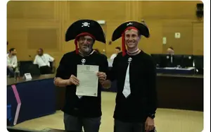 הפיראטים, "שרשר המלך" – והפרופסור: המפלגות המפתיעות שהתייצבו לבחירות