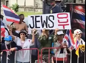 השגרירה בתאילנד מזהירה: "אנחנו תחת זכוכית מגדלת" | ראיון חג