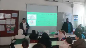 "Giving Hope": The project that teaches children to accept their sick friends