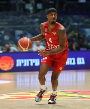 לורנזו בראון: "הגישה שלי – לזרום עם המכות שזורקים עליך"