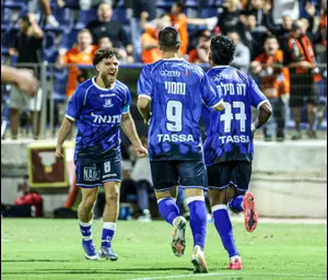 בני יהודה וראשל"צ פספסו הזדמנות לשפר עמדות, כפר שלם דוהרת