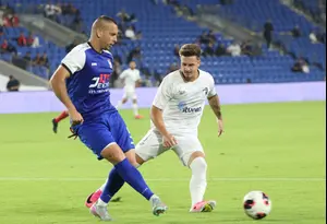 مباشر من الدوري الإنجليزي الممتاز: Ironi Kiryat Shmona - Sakhnin 0:0 (نصف واحد)
