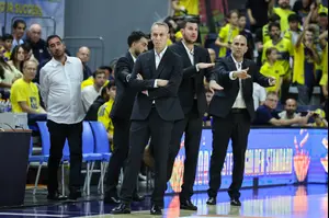 עודד קטש: "יש עניין מנטלי, לא יודע איפה המכשול בצירוף גארד"