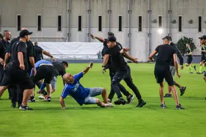 يصر هبوعيل بيتاح تكفا قائلاً: "سنثبت في المحكمة أن مشجعي بيتار مذنبون".