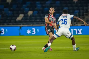 مباشر من الدوري الممتاز: هبوعيل حيفا - هبوعيل بتاح تكفا 0:0 (نصف واحد)