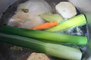 דיאטנית מגלה: אלה ההרגלים במטבח שיכולים להפוך אוכל בריא לפחות בריא