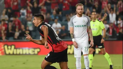 אופק ביטון שחקן הפועל ירושלים חוגג שער. ברני ארדוב