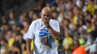 בני לם, מאמן מכבי נתניה. ברני ארדוב