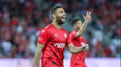 איתי שכטר, חלוץ הפועל באר שבע. דני מרון