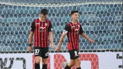 שחקני הפועל ירושלים אונדז'יי באצ'ו, גוני נאור. ברני ארדוב