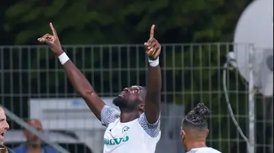 דילן בטובינסיקה מכבי חיפה חוגג. דני מרון