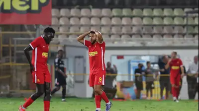 שלו הרוש שחקן מ.ס. אשדוד. לירון מולדובן 