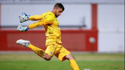 שוער מ.ס. אשדוד יואב ג'רפי. מאור אלקסלסי