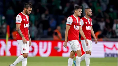 שחקני הפועל חיפה: גל אראל, לירן סרדל, חנן ממן. מאור אלקסלסי