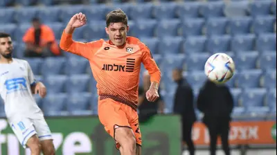 יוני סטויאנוב, קשר סקציה נס ציונה. ברני ארדוב