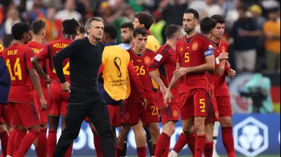 לואיס אנריקה ושחקני נבחרת ספרד. Julian Finney,GettyImages